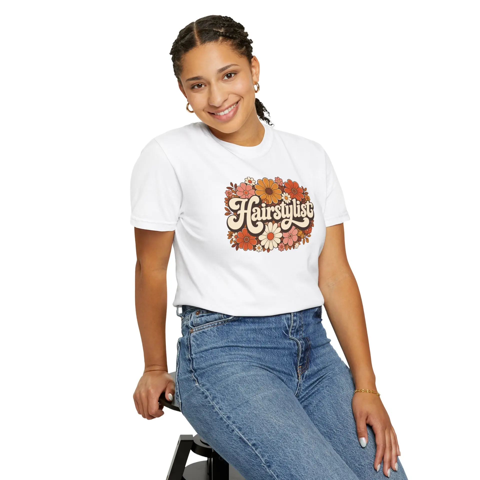 Hairstylist Floral Retro Design T-shirt | 70s Flowers, Script Logo 3 Hairstylist Floral Retro Design T-shirt | 70s Flowers, Script Logo - Image 3